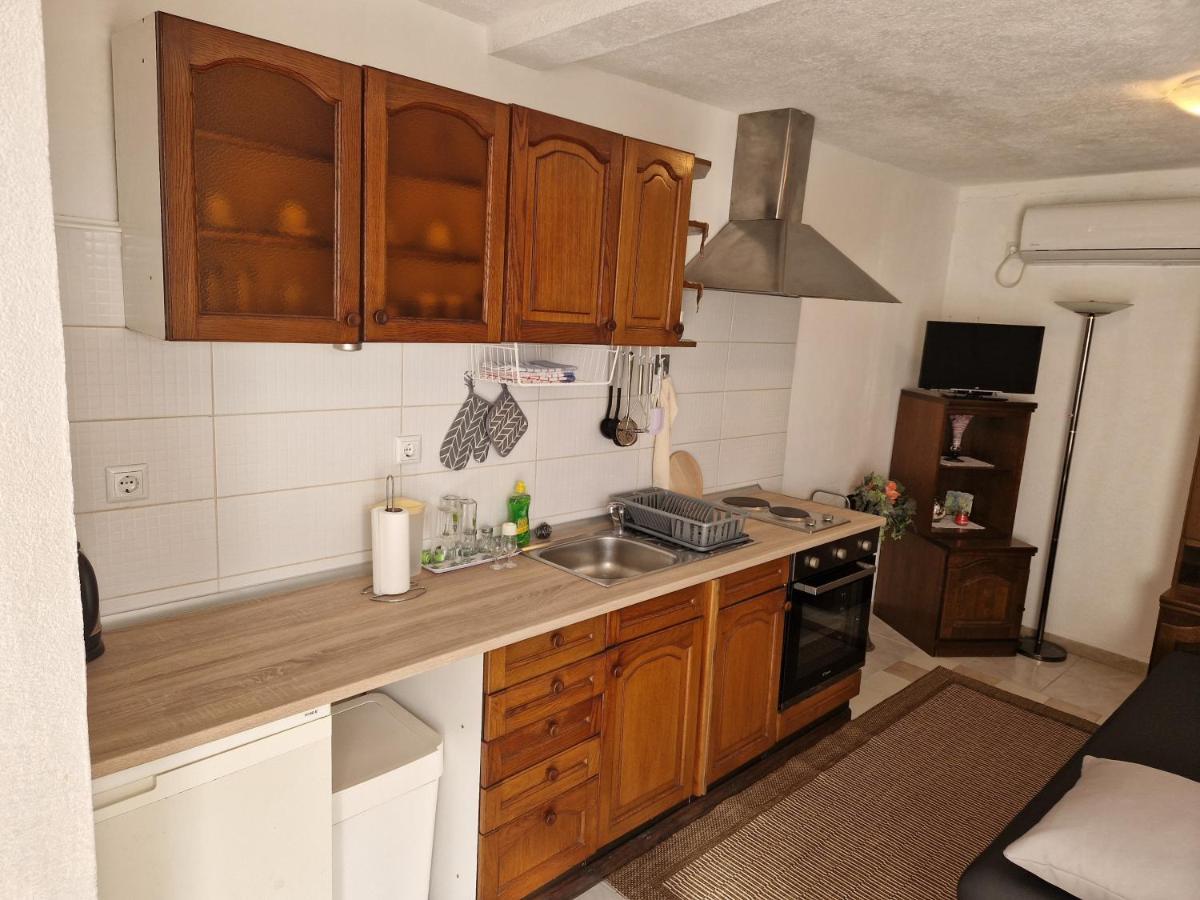 Apartmani Igercic Stinica Buitenkant foto